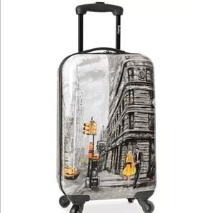 Live It Up NYC 20" Carry-On Spinner Suitcase